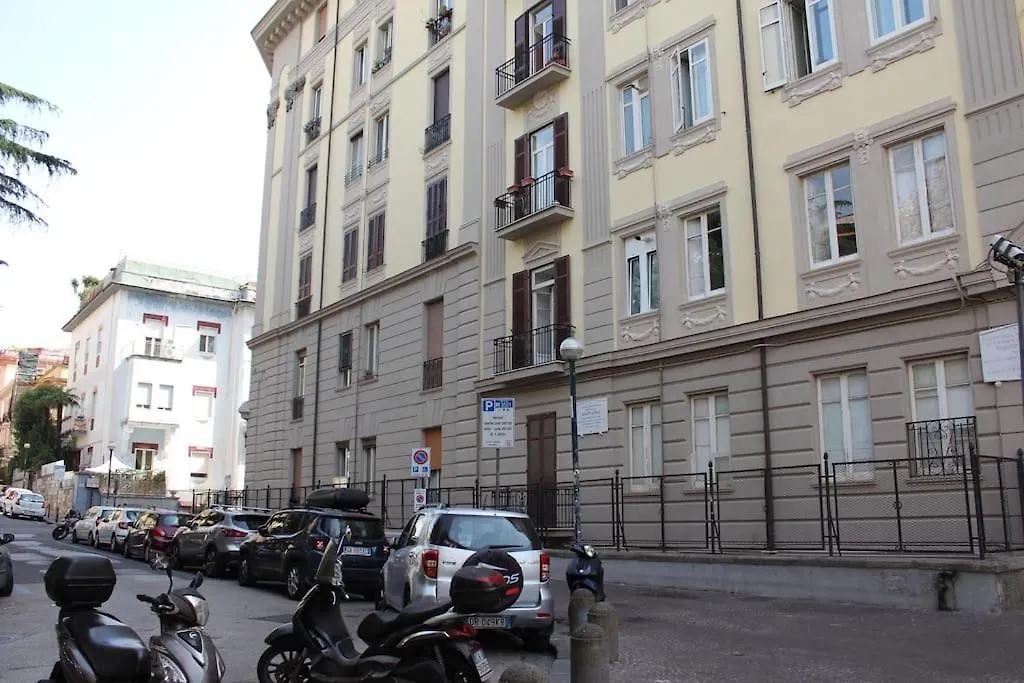 Nel Cuore Del Vomero Apartament Nápoly Apartman